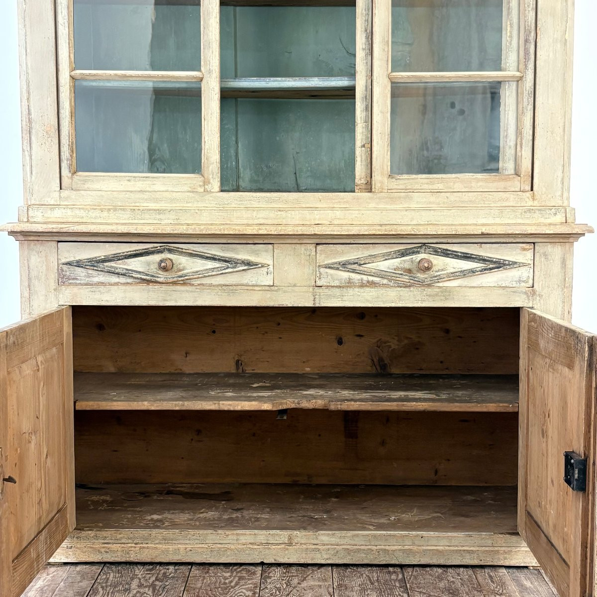 Large Alsatian Buffet-photo-5