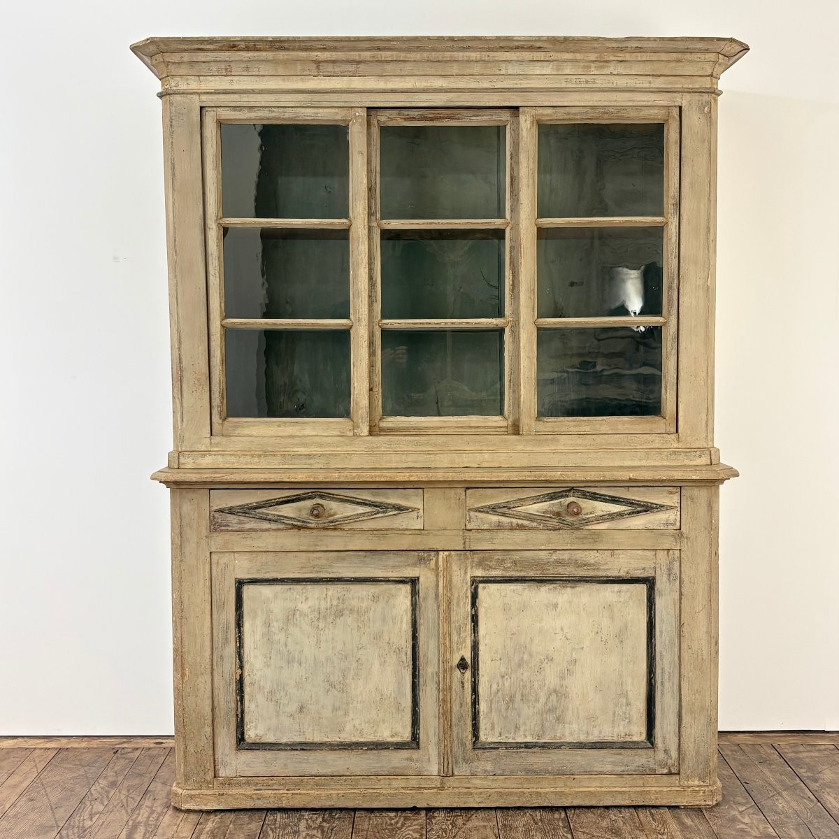 Large Alsatian Buffet-photo-8