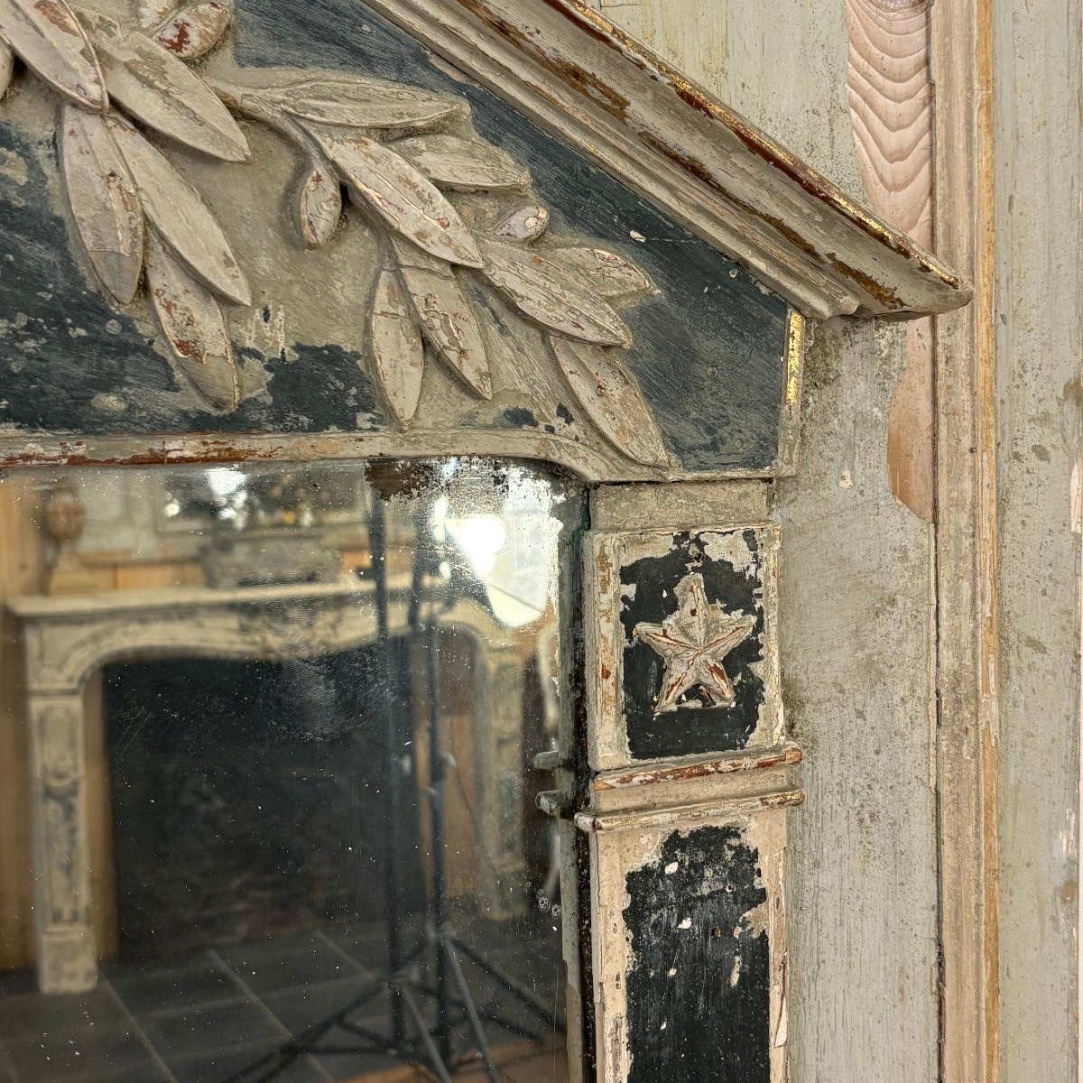Large Consulat Period Mirror-photo-4