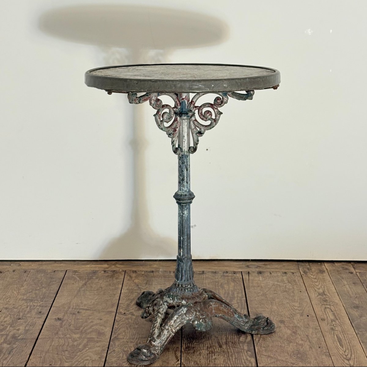 Cast-iron Pedestal Table XIX-photo-2