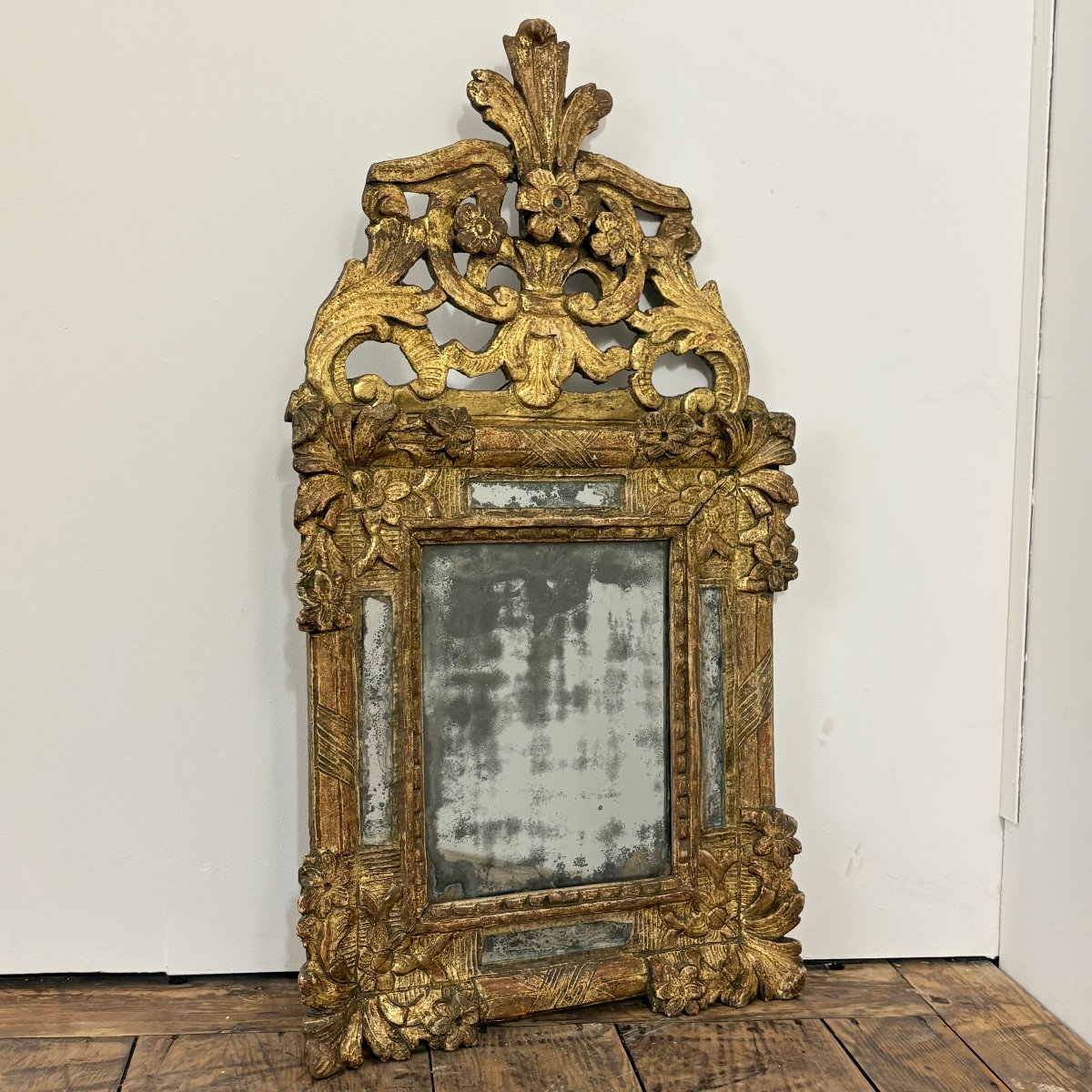 Small Mirror With Glazing Beads From The Louis XIV Period-photo-1
