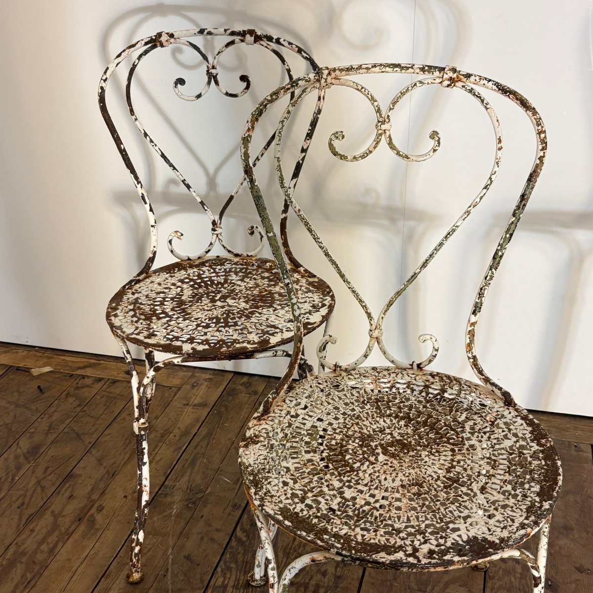 4 chaises de jardin en fer forgé riveté-photo-1