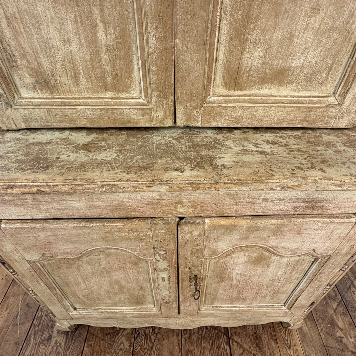 Small 18th-century Two-section Sideboard-photo-3