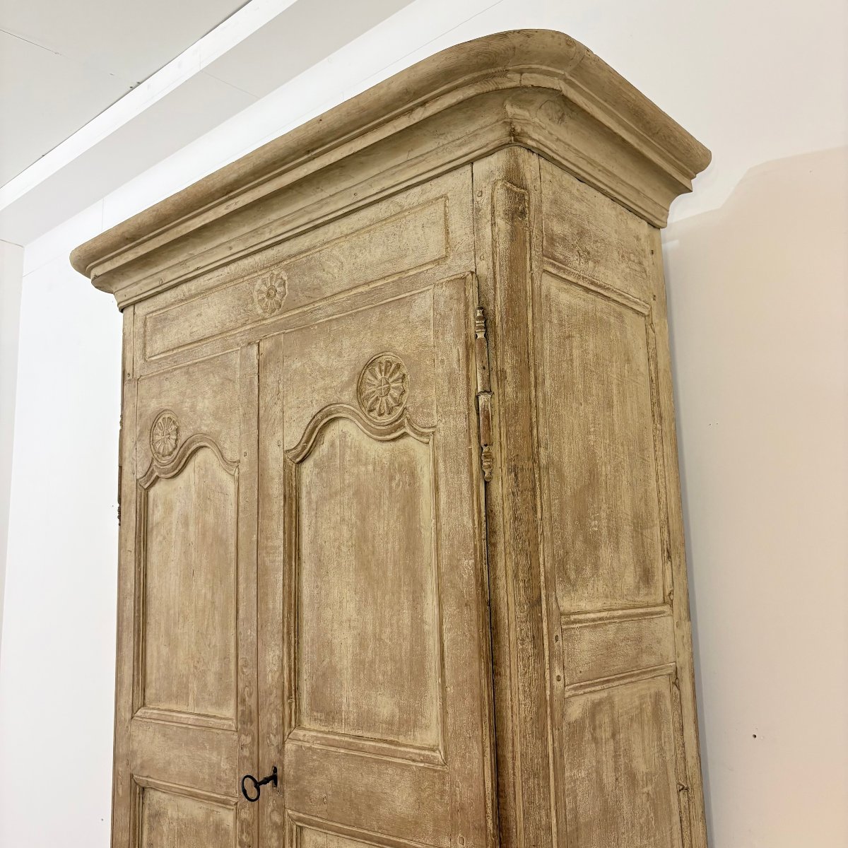 Small 18th-century Two-section Sideboard-photo-6