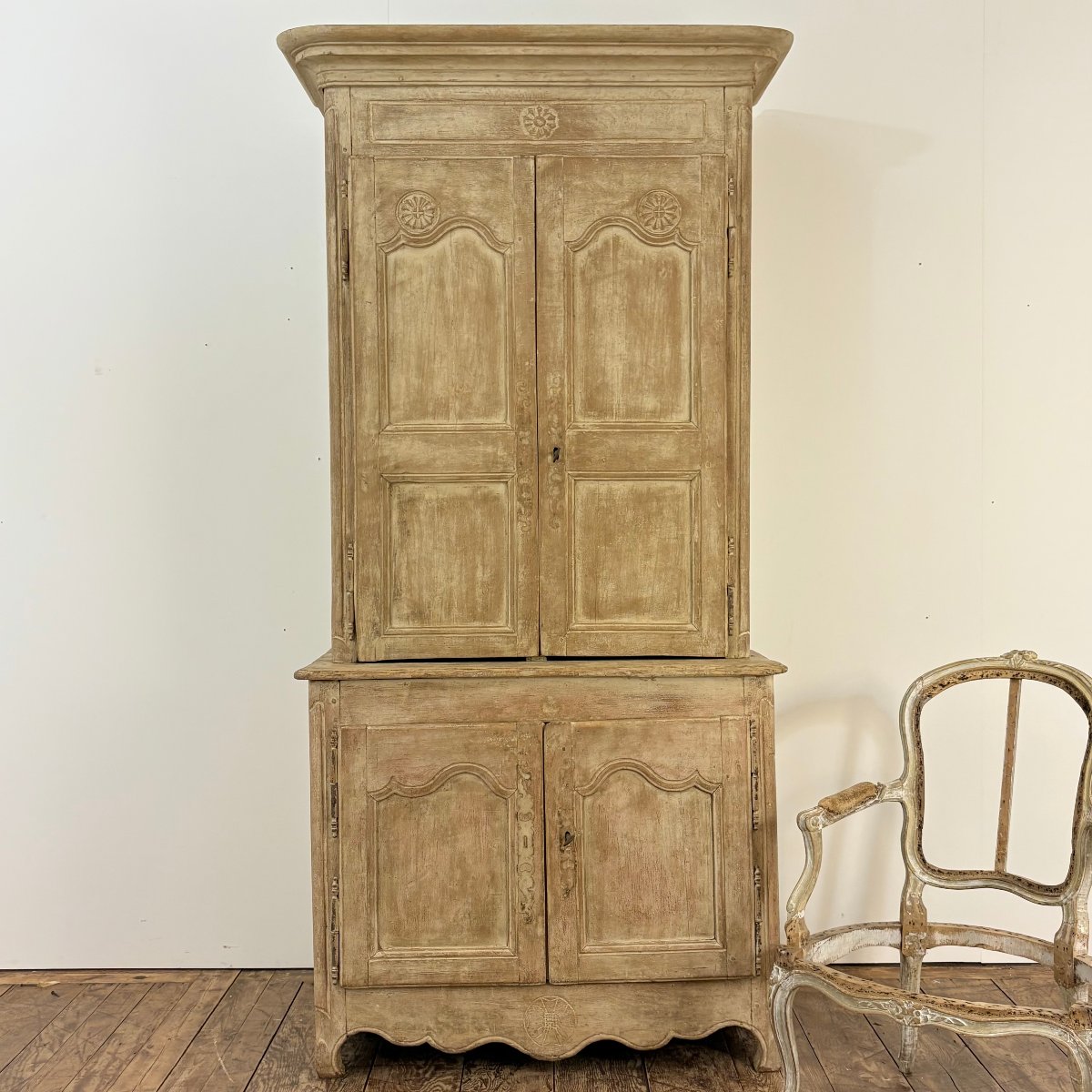 Small 18th-century Two-section Sideboard-photo-8
