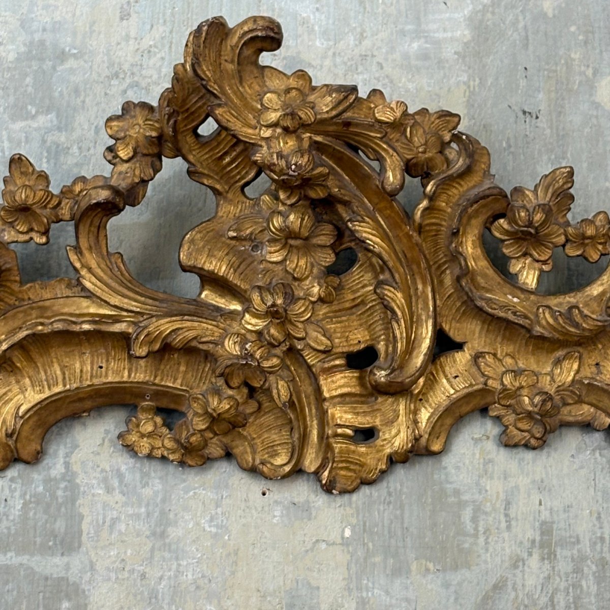 18th-century Gilded Carved Wood Paneling Element-photo-2