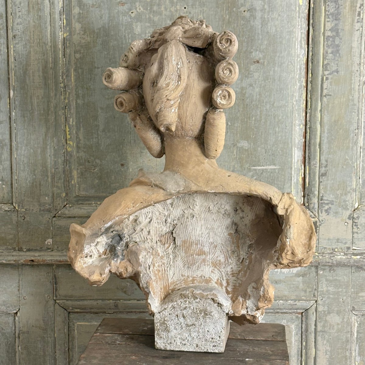 18th-century Terracotta Bust Of A Young Woman-photo-2