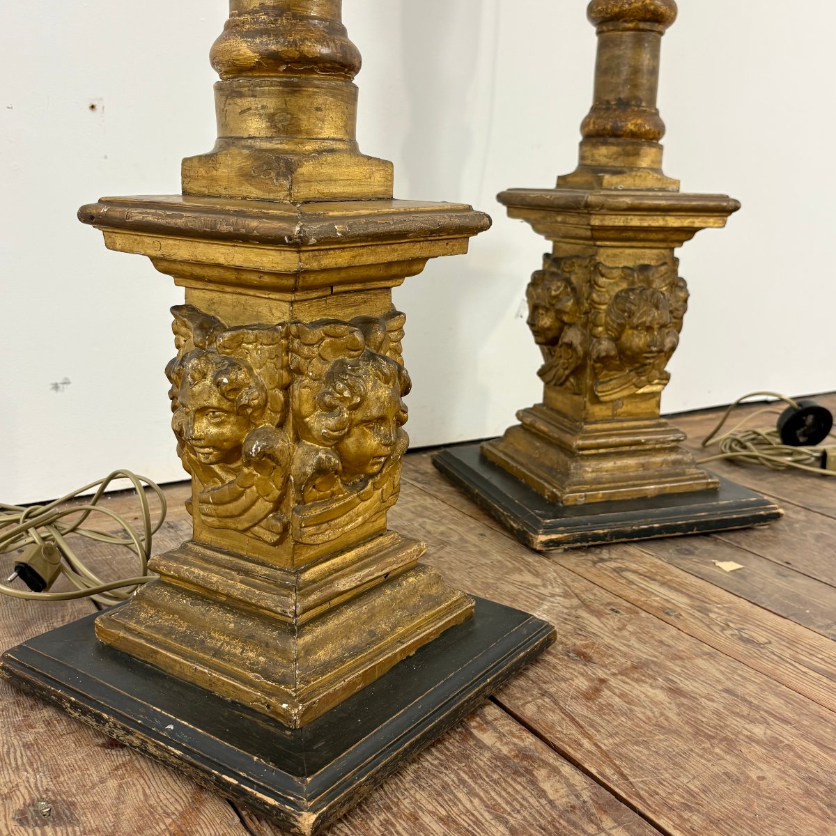 Pair Of Large 17th-century Gilded Wooden Candelabras-photo-2