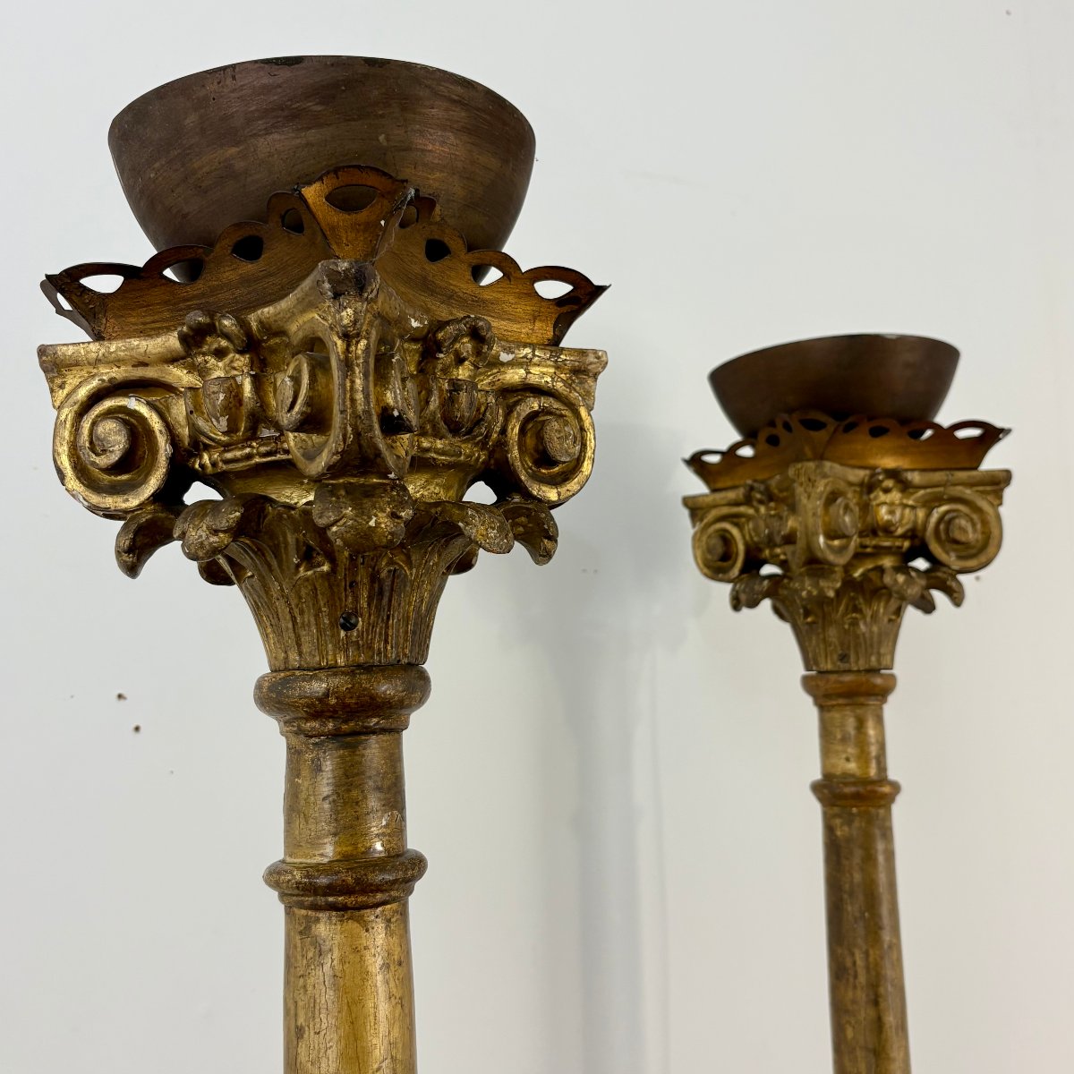 Pair Of Large 17th-century Gilded Wooden Candelabras-photo-3