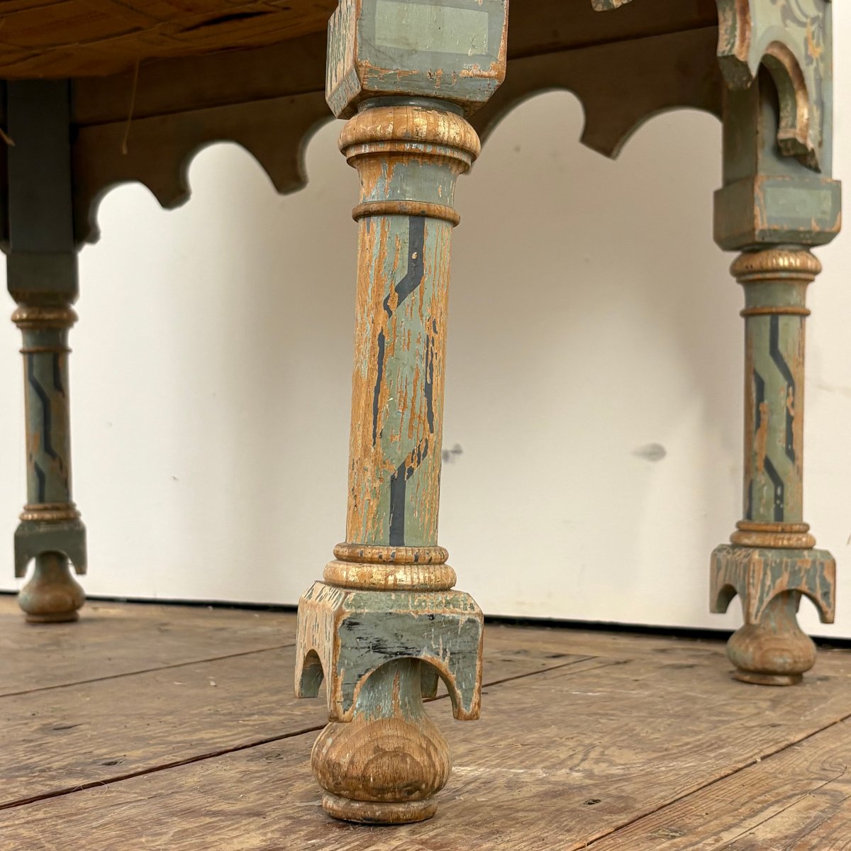 Tabouret dans le goût de Pierre Loti vers 1880-photo-1