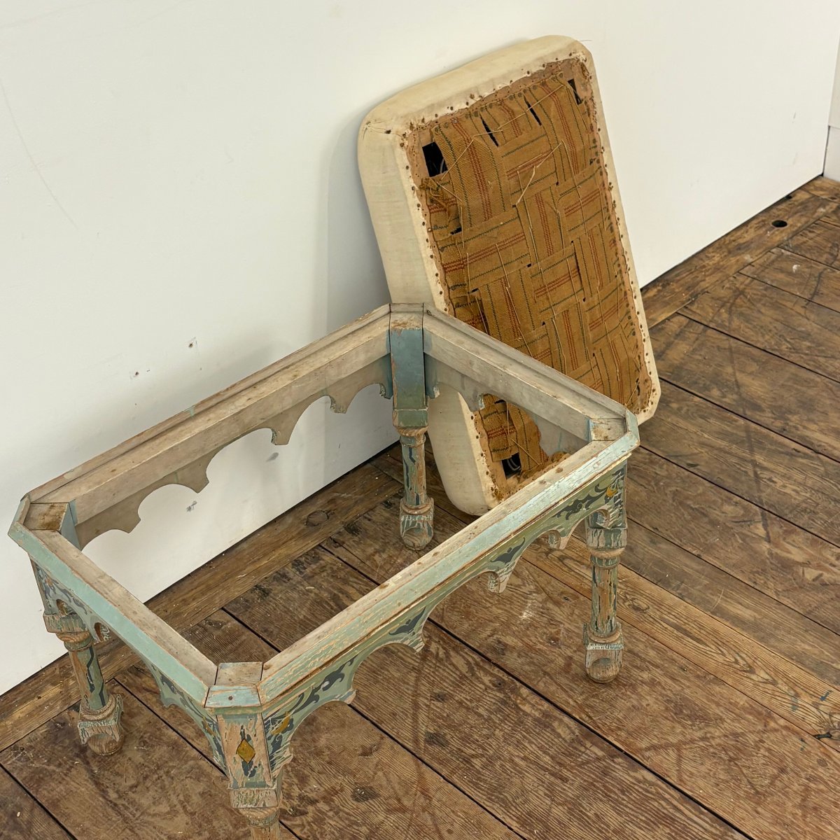 Tabouret dans le goût de Pierre Loti vers 1880-photo-5
