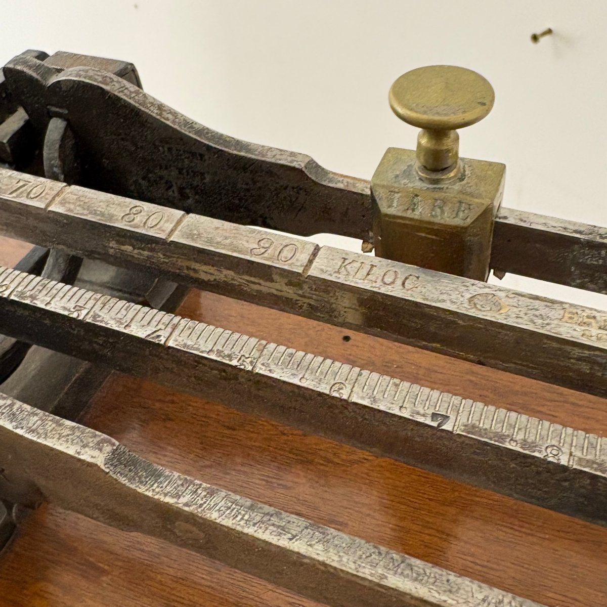 Balance pèse-personne de la maison L.Exupère-photo-1