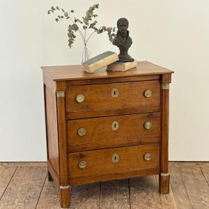 Demie commode en bois fruitier début XIXe