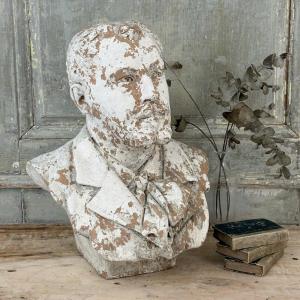 Buste en terre cuite original par Amélie Casini