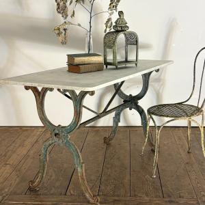 Grande table bistrot en fonte XIXe