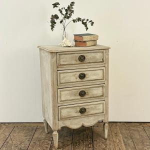 19th-century Chest Of Drawers
