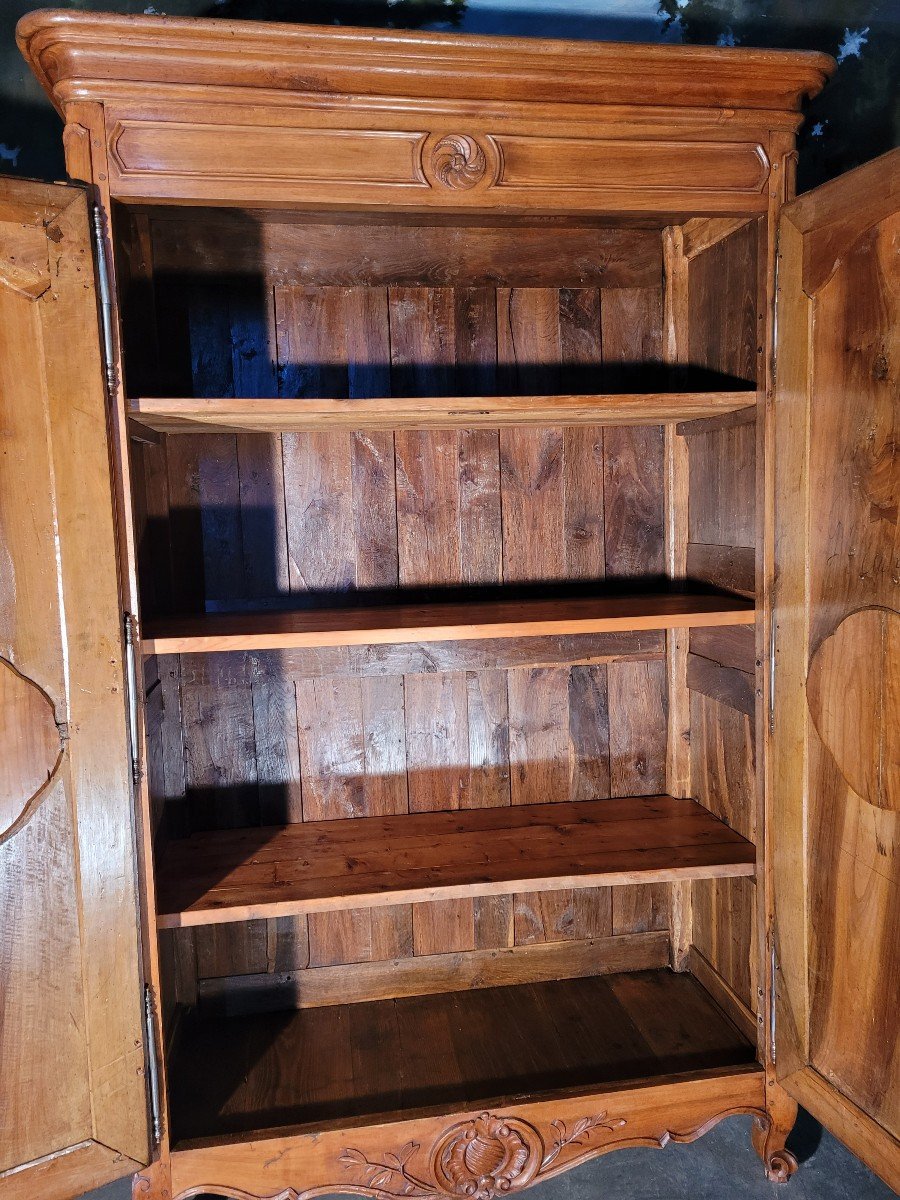 Grande armoire époque Louis XV En Noyer-photo-7