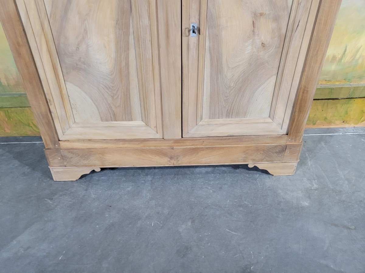 Louis Philippe Bassette Cabinet In Solid Walnut-photo-4
