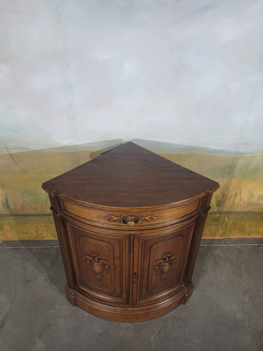 19th Century Carved Corner Cupboard In Solid Oak-photo-2