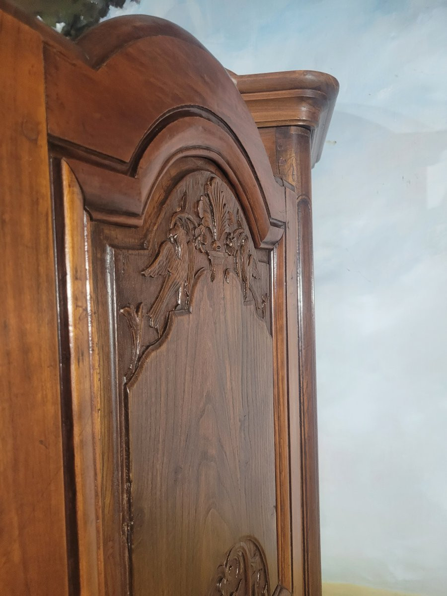Carved Cherry Wood Bonnet With Gendarme Hat.-photo-5