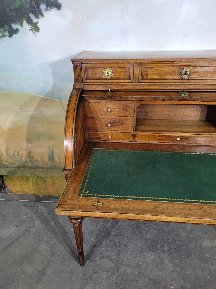 Bureau à cylindre époque Louis XVI en noyer-photo-4