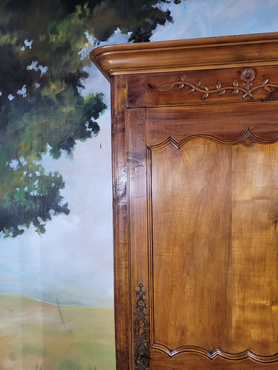 Small Louis XV Style Cherrywood Bonnetière-photo-1