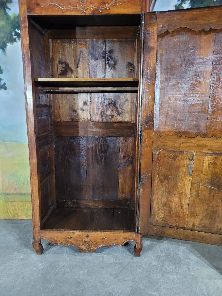 Small Louis XV Style Cherrywood Bonnetière-photo-6