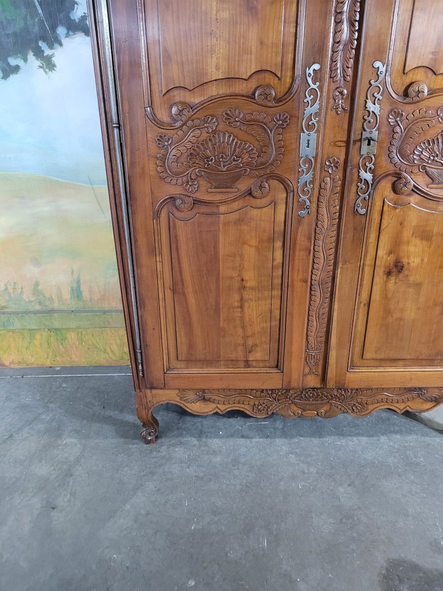 Louis XV Style Wardrobe With A Gendarme's Hat In Cherry Wood-photo-4