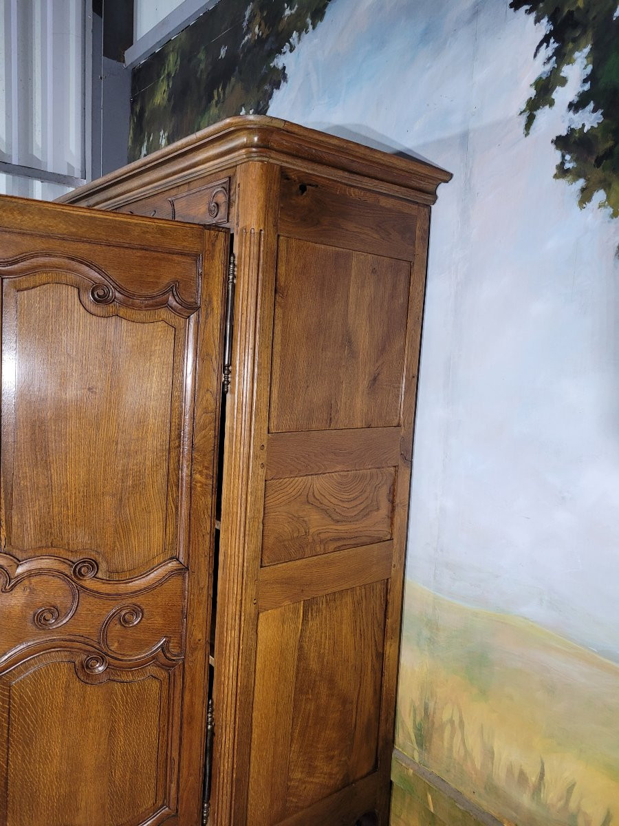 Petite armoire Louis XV en chêne massif-photo-2