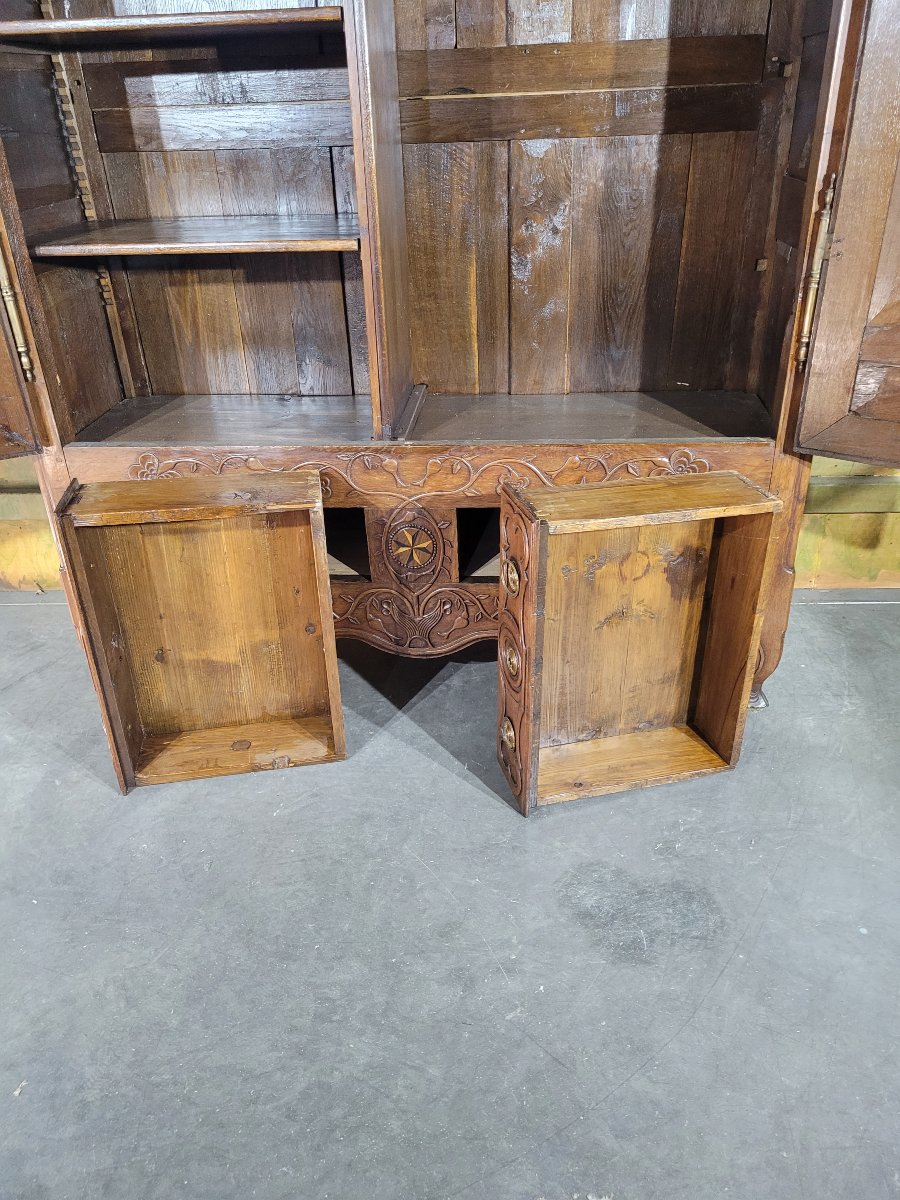 Carved Louis XV Oak Cabinet-photo-8