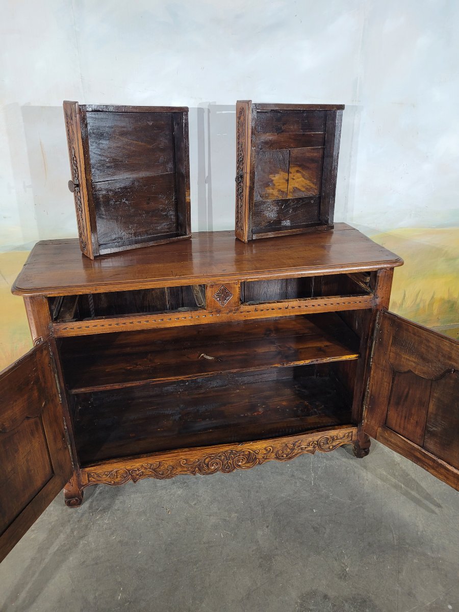 Buffet sculpté  Louis XV en noyer-photo-1