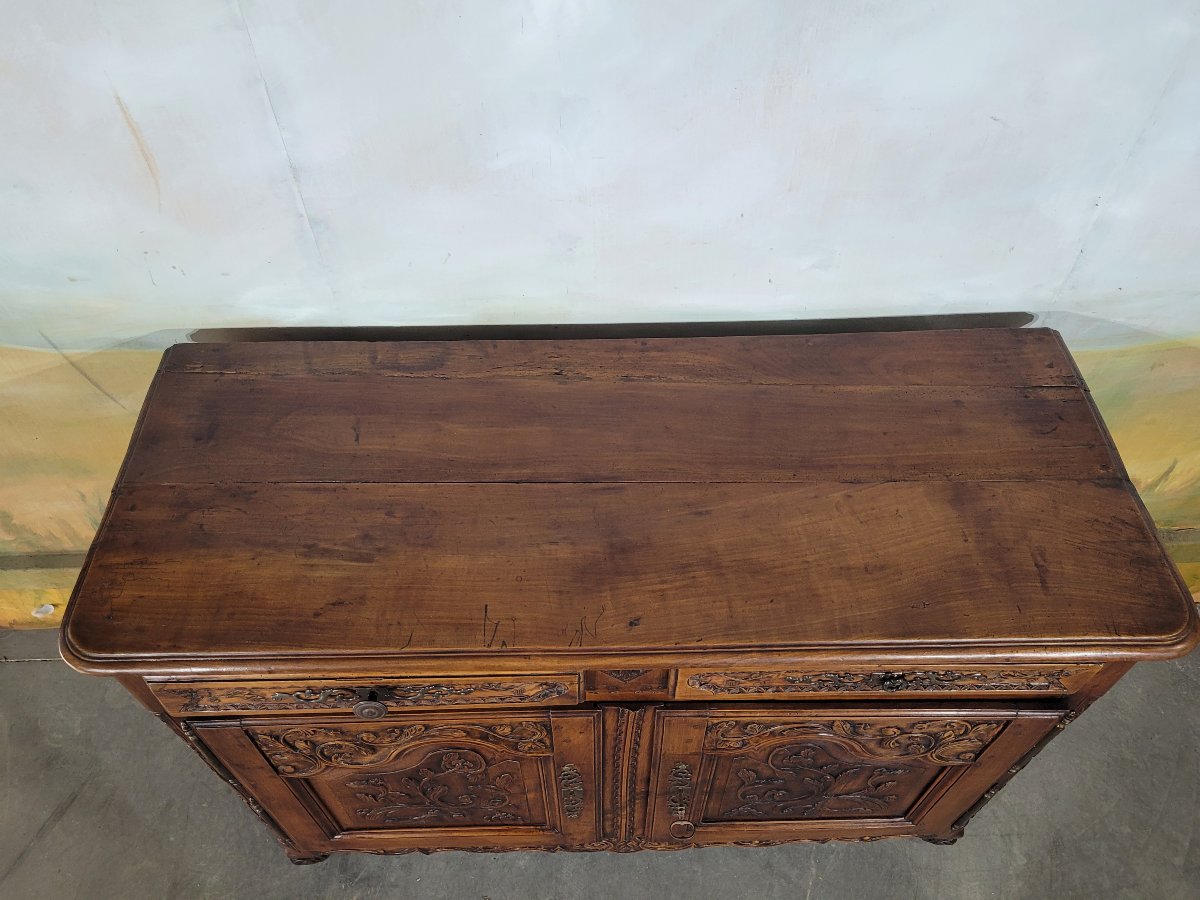 Buffet sculpté  Louis XV en noyer-photo-2