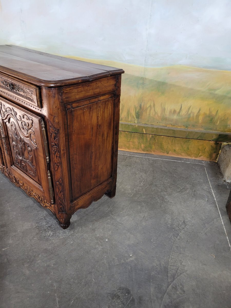 Buffet sculpté  Louis XV en noyer-photo-4