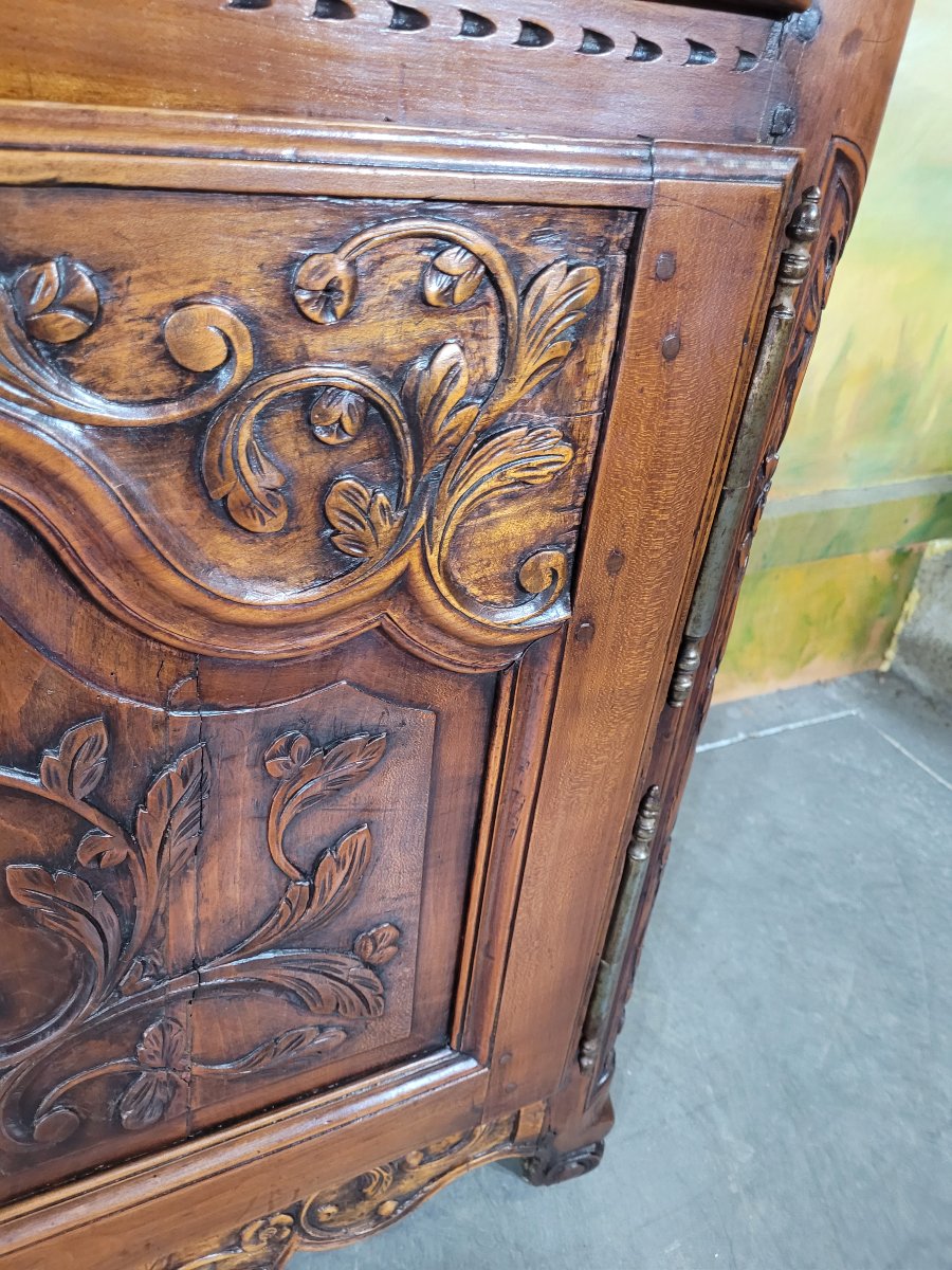 Buffet sculpté  Louis XV en noyer-photo-7
