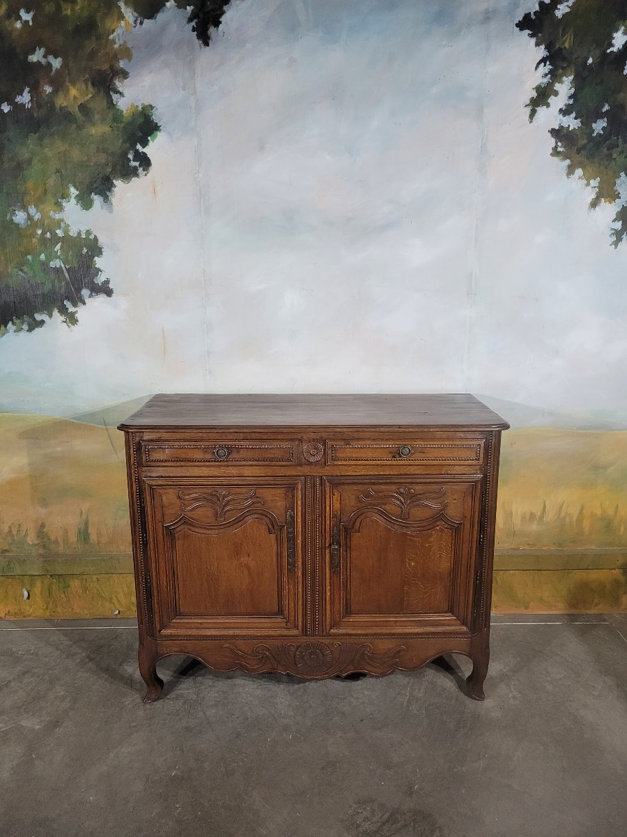 Buffet sculpté en chêne massif