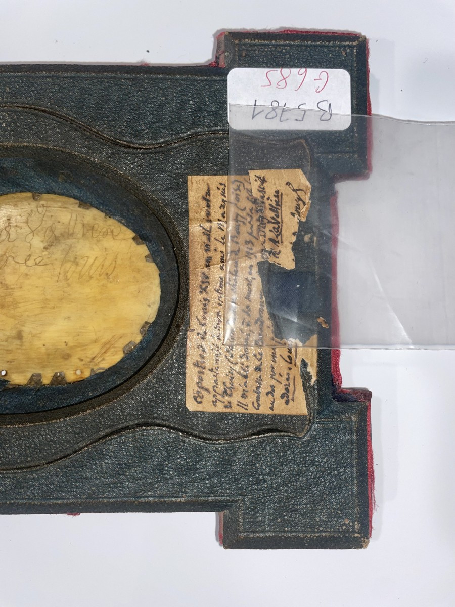 Ivory Portrait Of Louis XIV-photo-1