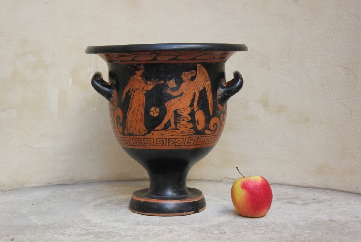 Late IV Bc. J.-c. - Bell-shaped Krater - Apulian Workshop (greater Greece)-photo-2
