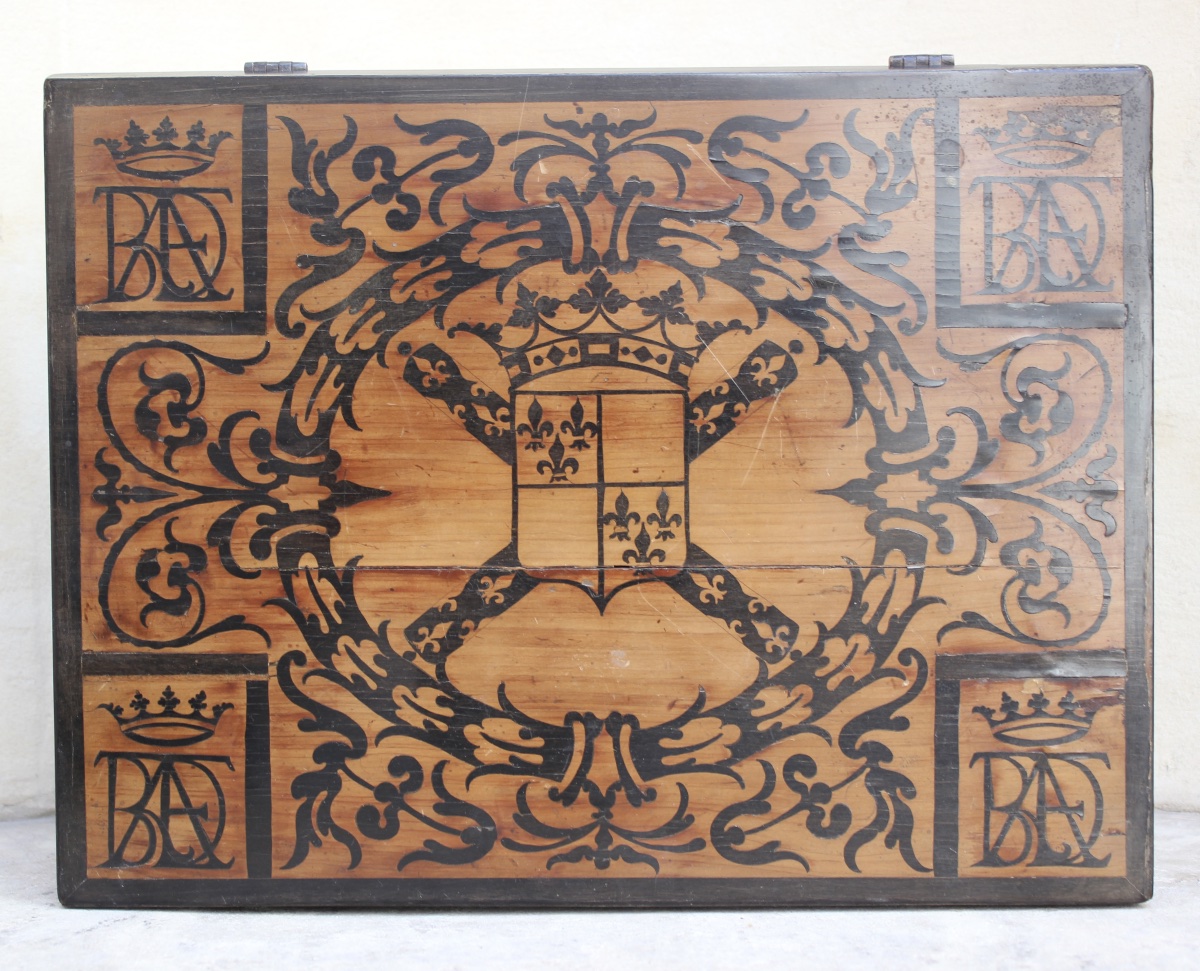 Coffre milieu XVIIe s. - Aux armes de César d'Albret - Marqueterie d'ébène-photo-2