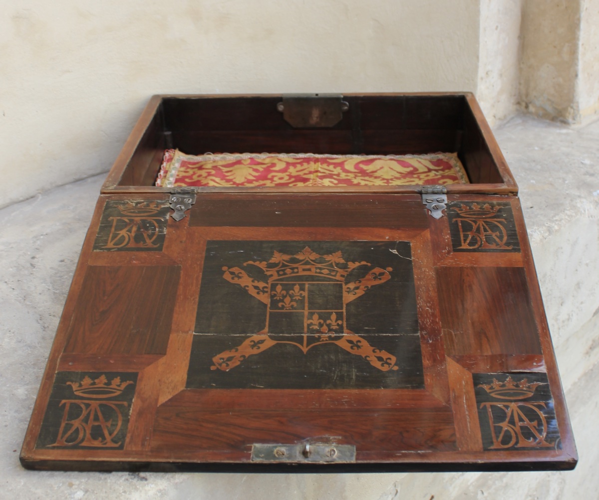 Coffre milieu XVIIe s. - Aux armes de César d'Albret - Marqueterie d'ébène-photo-1