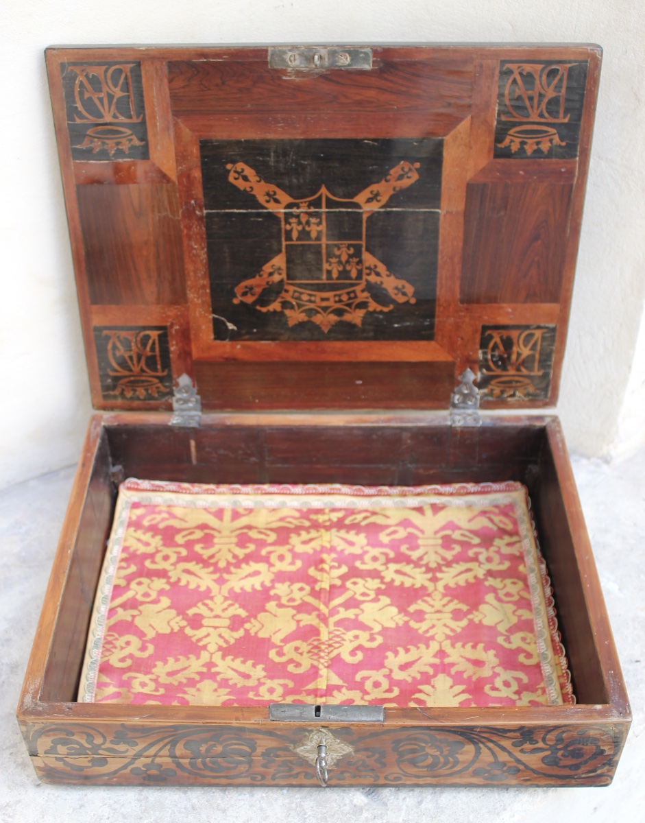 Coffre milieu XVIIe s. - Aux armes de César d'Albret - Marqueterie d'ébène-photo-2