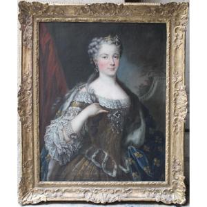 Carle Van Loo's Studio – Portrait Of Marie Leszczyńska – Oil On Canvas