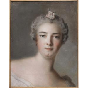 J.-M. NATTIER (D’APRÈS) - PORTRAIT DE LA DUCHESSE DE CHAULNES - PASTEL