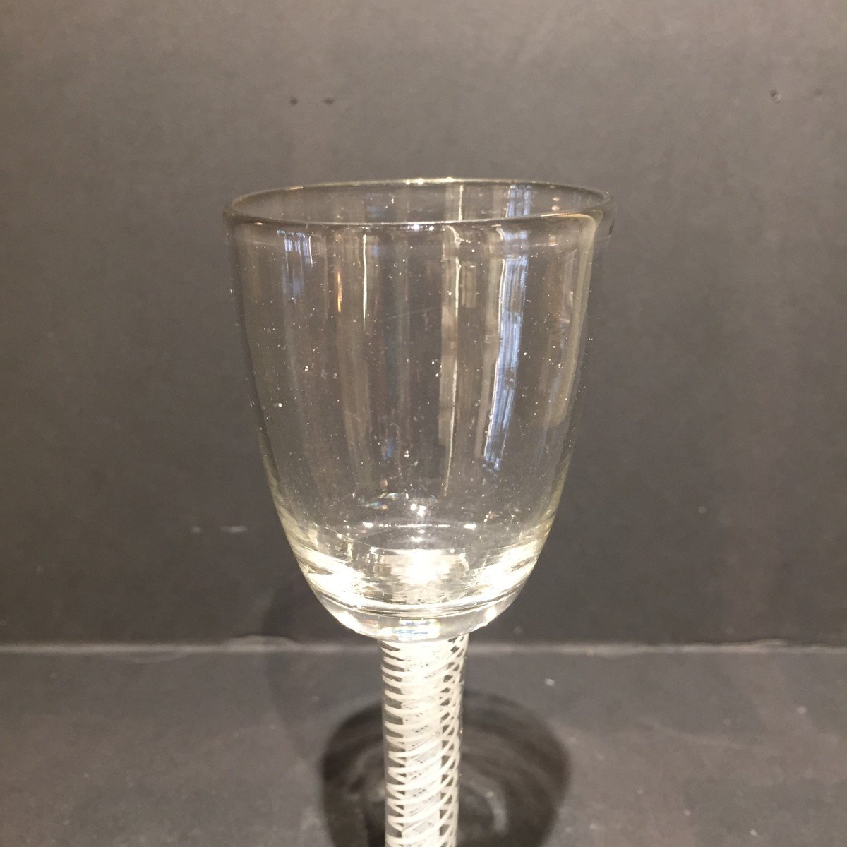 A Dutch Opaque Twisted Wine Glass, 18th Century-photo-1