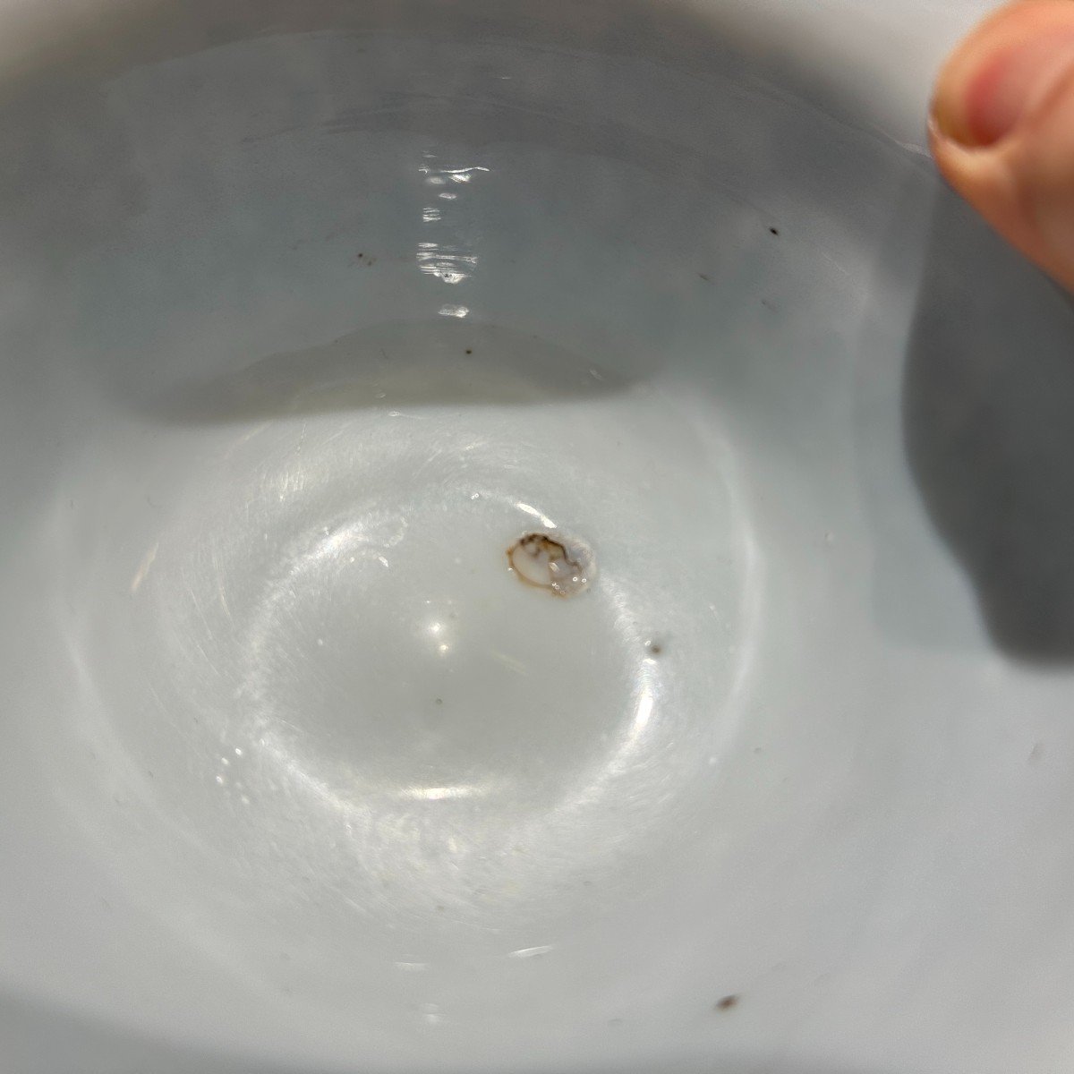 Une Coupe En Verre Opalin Bleu Et Blanc Du XVIIIe Siècle-photo-4