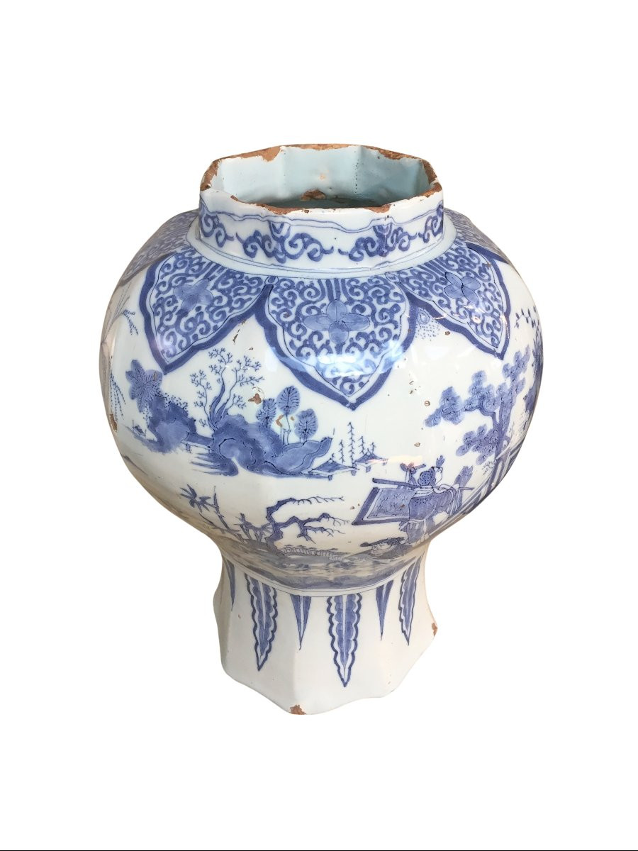 Un Vase Hollandais Antique De Delft à Décor De Chinoiserie. Du XVIIe Siècle-photo-1