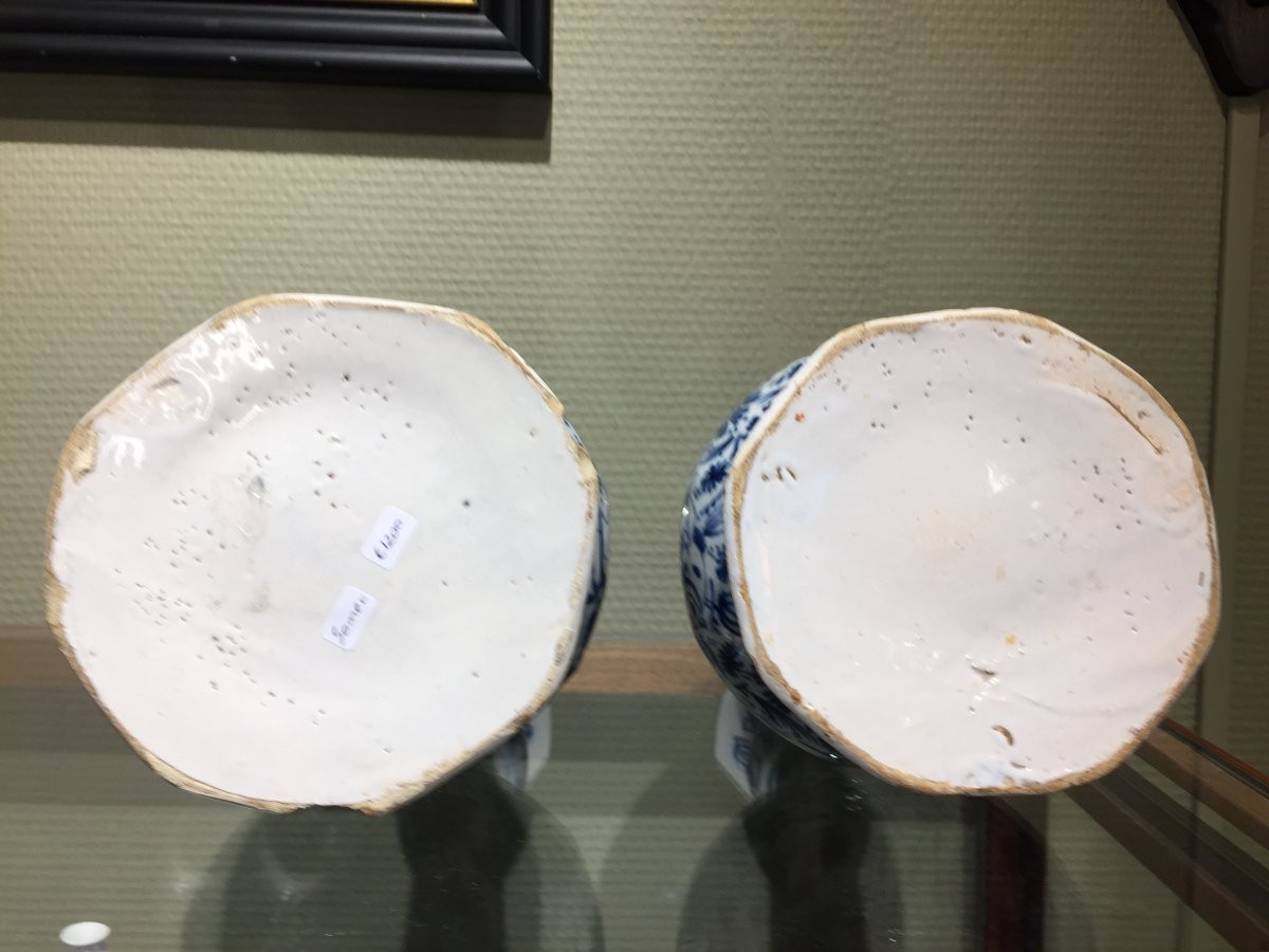 Ensemble De Deux Vases En Faïence De Delft à Décor Les Anges, XVIIIe Siècle-photo-2