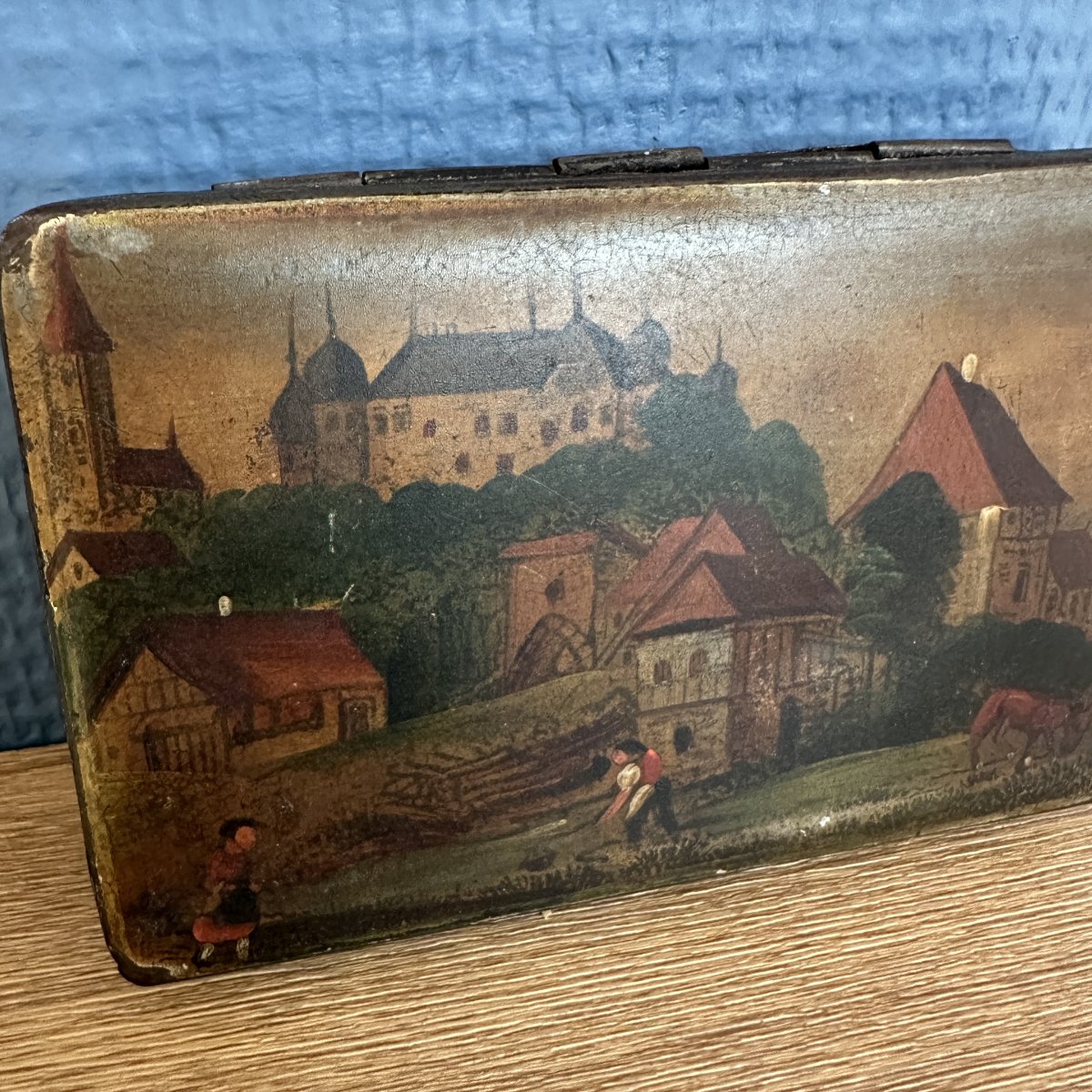 Boîte ancienne peinte à la main représentant un château médiéval, début du XIXe siècle-photo-2