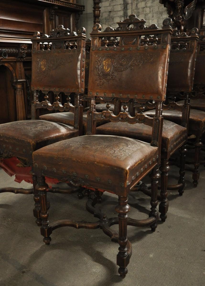 Dining Room Furniture In Carved Walnut In The Neo-renaissance Style-photo-7