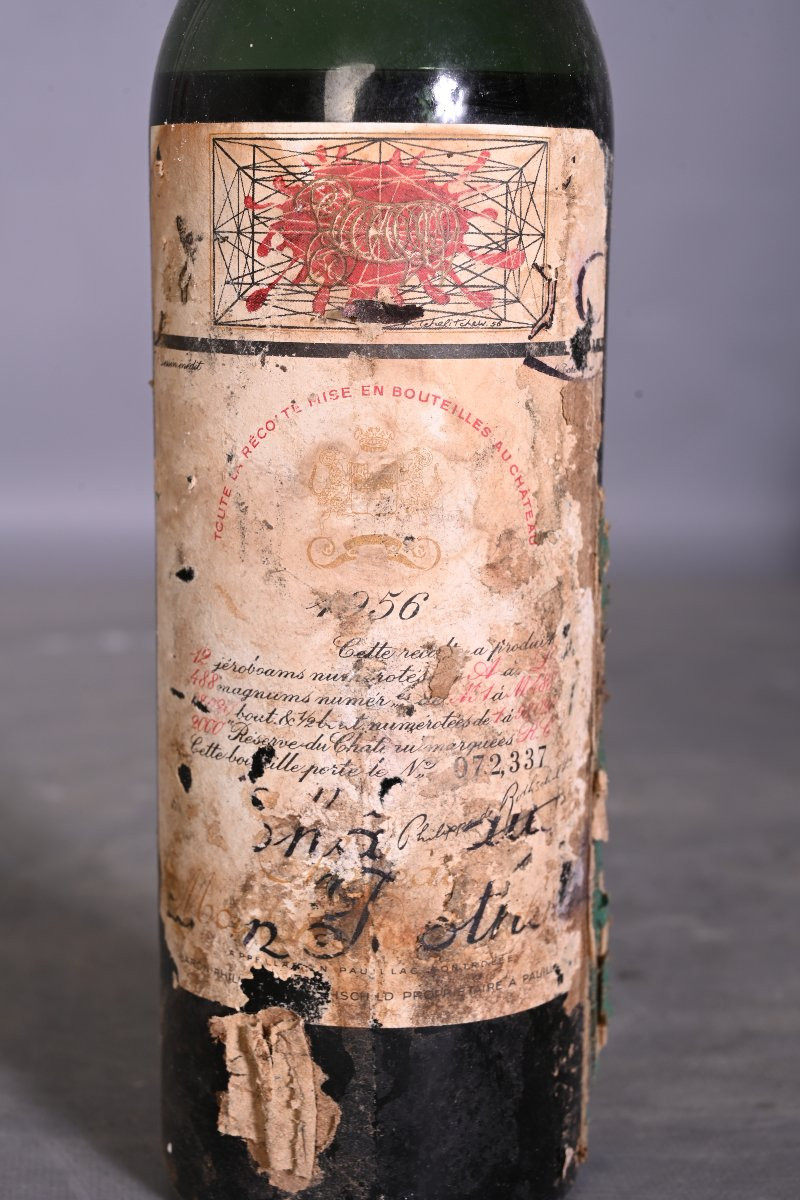 3 bouteilles de vin Château Mouton Rothschild 1er Grand Cru Classé 1956-photo-6