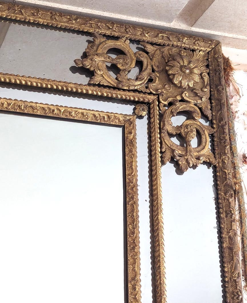 Grand miroir à parecloses de style Régence en résine-photo-2